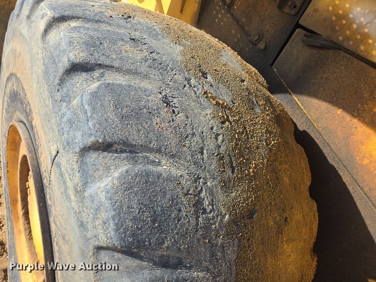 image for item DT5410 2011 John Deere 844K wheel loader