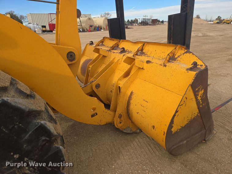 image for item DT7022 2002 Hyundai HL730XTD-3 wheel loader