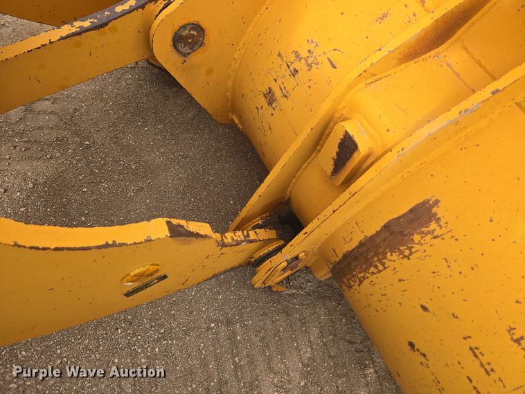 image for item DT7022 2002 Hyundai HL730XTD-3 wheel loader