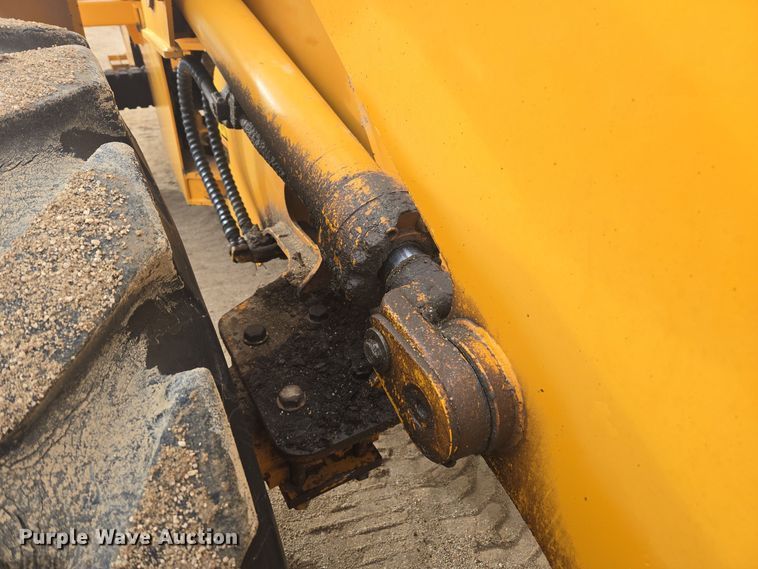 image for item DT7022 2002 Hyundai HL730XTD-3 wheel loader