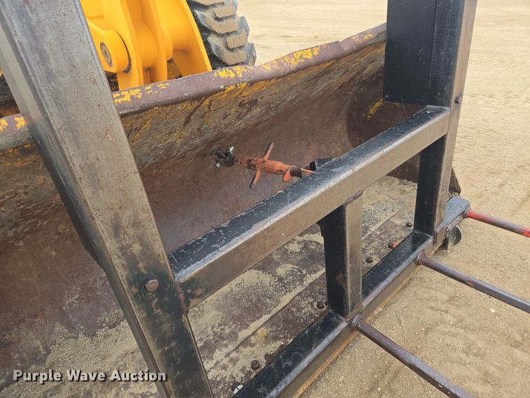 image for item DT7022 2002 Hyundai HL730XTD-3 wheel loader