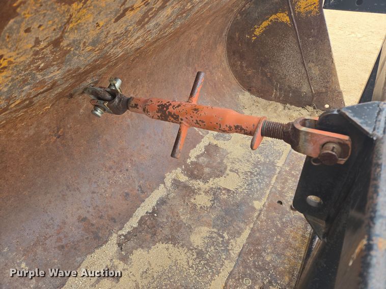 image for item DT7022 2002 Hyundai HL730XTD-3 wheel loader