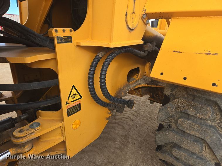 image for item DT7022 2002 Hyundai HL730XTD-3 wheel loader