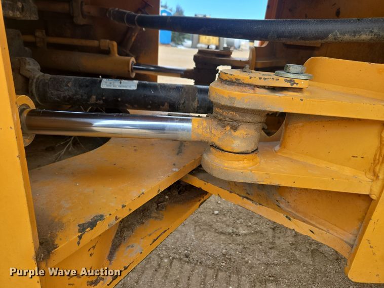 image for item DT7022 2002 Hyundai HL730XTD-3 wheel loader