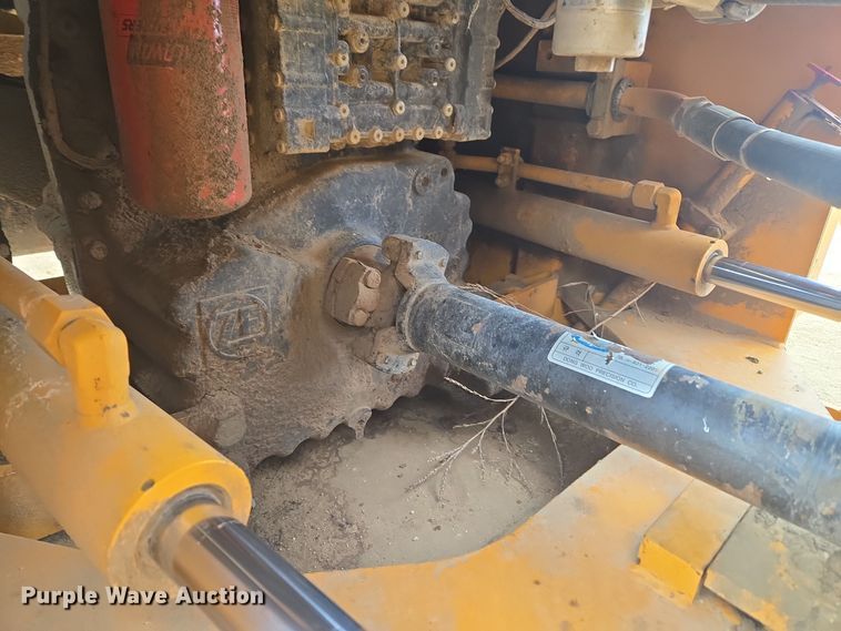 image for item DT7022 2002 Hyundai HL730XTD-3 wheel loader