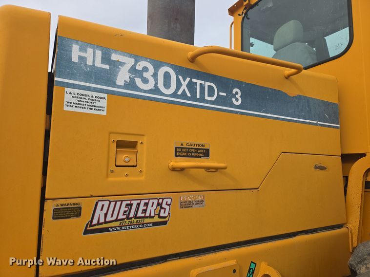 image for item DT7022 2002 Hyundai HL730XTD-3 wheel loader