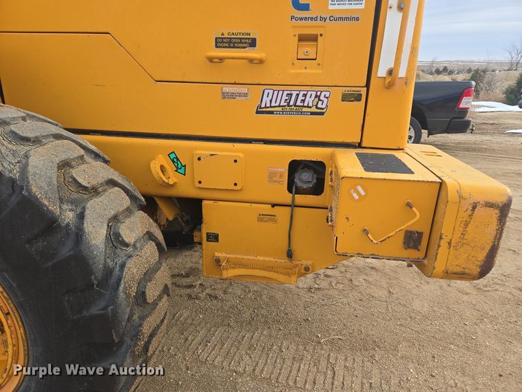 image for item DT7022 2002 Hyundai HL730XTD-3 wheel loader