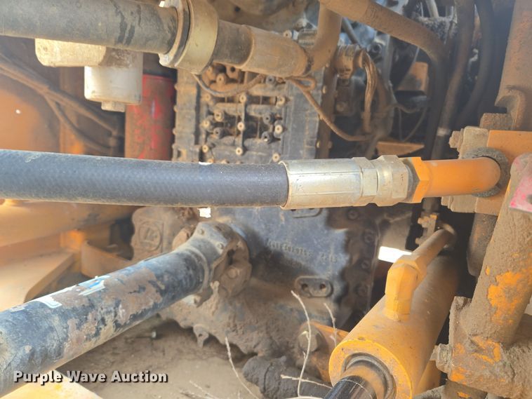 image for item DT7022 2002 Hyundai HL730XTD-3 wheel loader