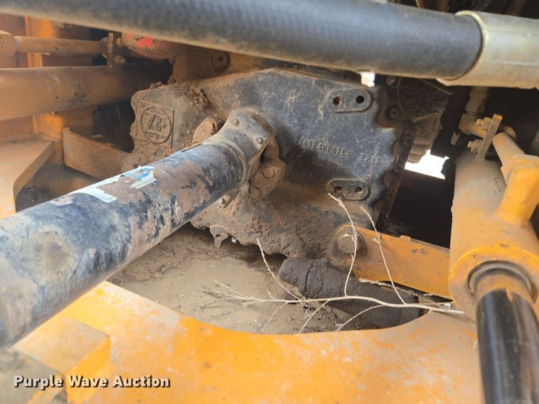 image for item DT7022 2002 Hyundai HL730XTD-3 wheel loader