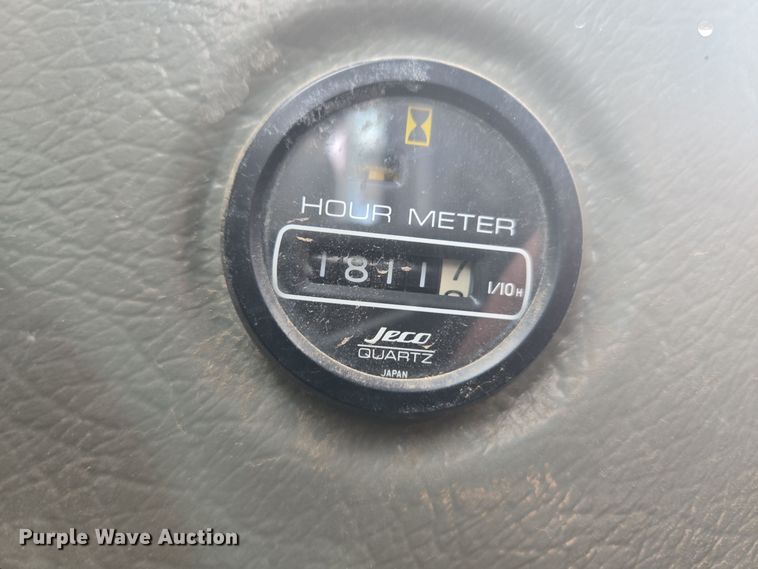 image for item DT7022 2002 Hyundai HL730XTD-3 wheel loader