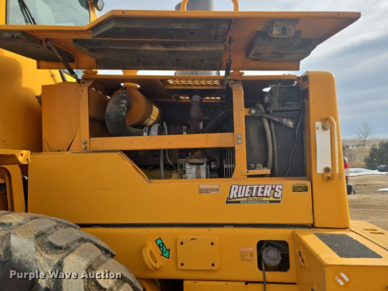 image for item DT7022 2002 Hyundai HL730XTD-3 wheel loader