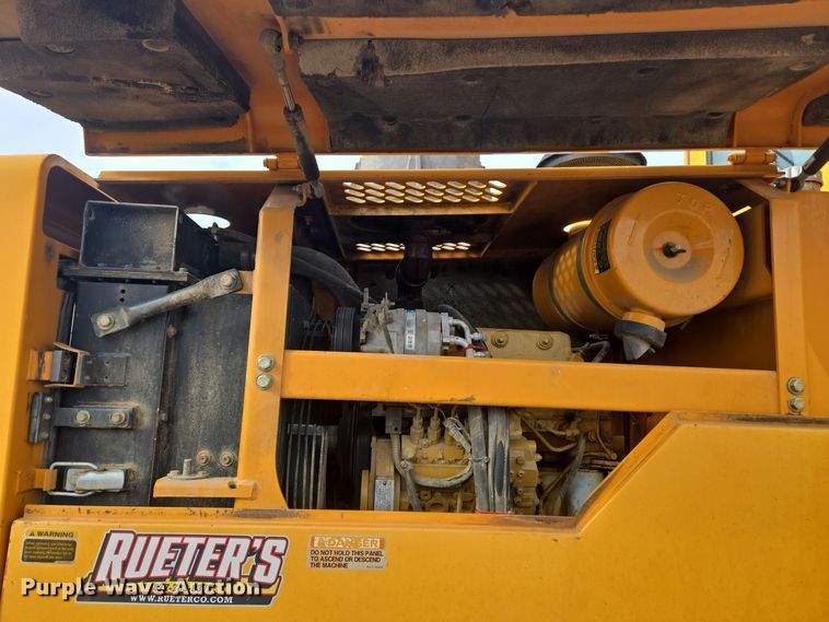 image for item DT7022 2002 Hyundai HL730XTD-3 wheel loader