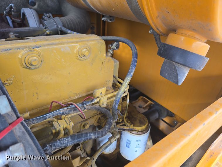 image for item DT7022 2002 Hyundai HL730XTD-3 wheel loader