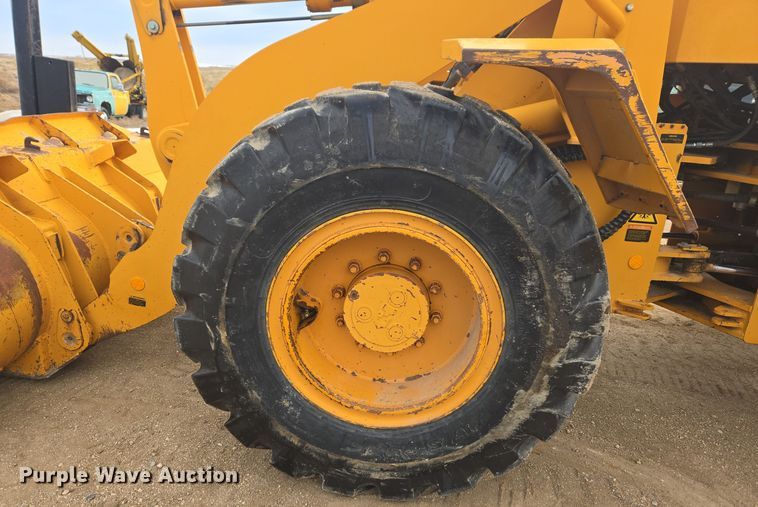image for item DT7022 2002 Hyundai HL730XTD-3 wheel loader