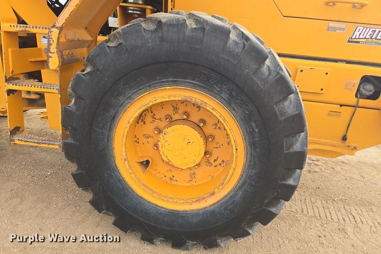image for item DT7022 2002 Hyundai HL730XTD-3 wheel loader