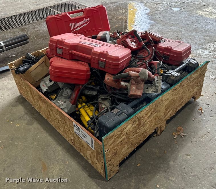 image for item DW2393 Tools