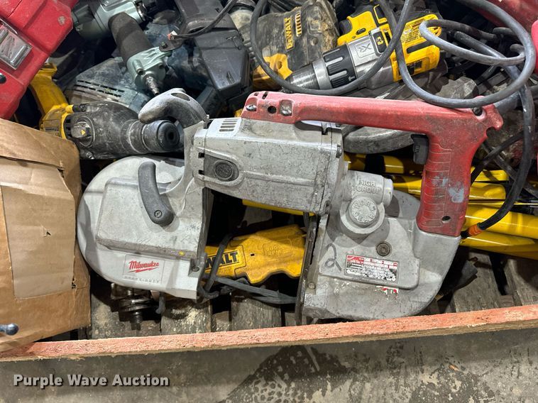 image for item DW2393 Tools