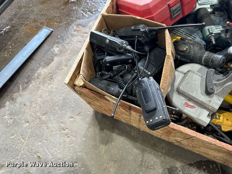 image for item DW2393 Tools