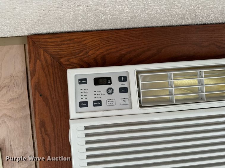 image for item DW2394 1990 MFEI MF1036 office trailer 