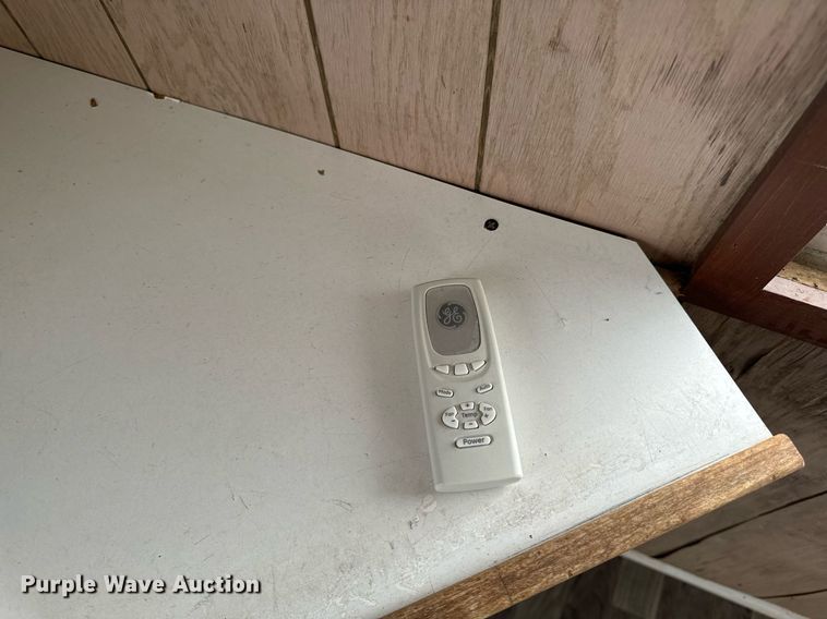 image for item DW2394 1990 MFEI MF1036 office trailer 