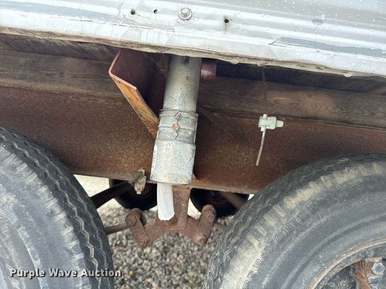 image for item DW2394 1990 MFEI MF1036 office trailer 