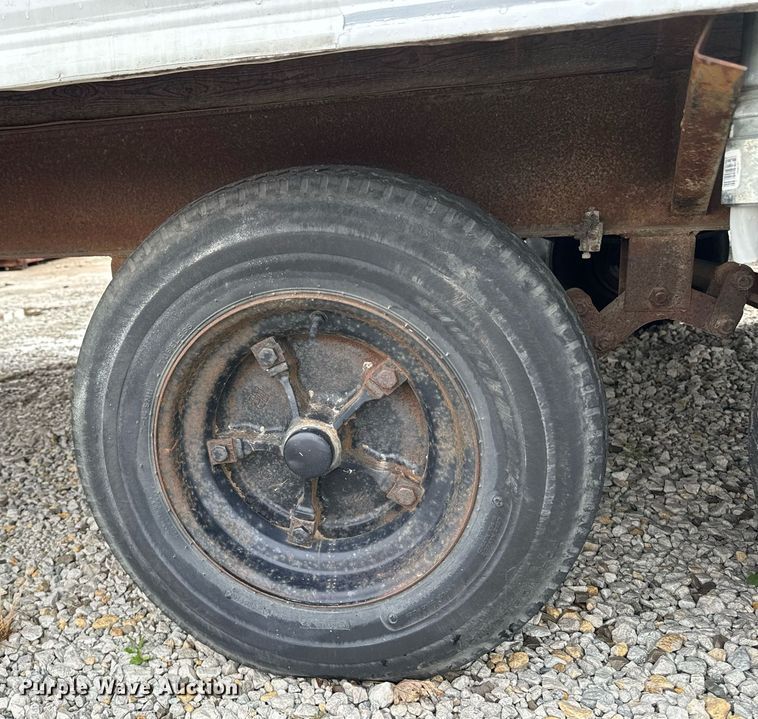 image for item DW2394 1990 MFEI MF1036 office trailer 