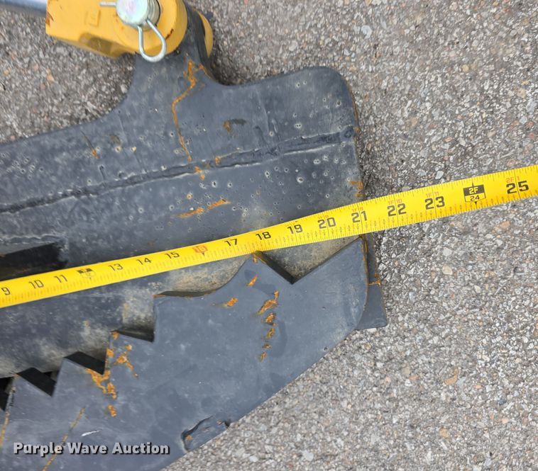 image for item DW3041 Skid steer attachments