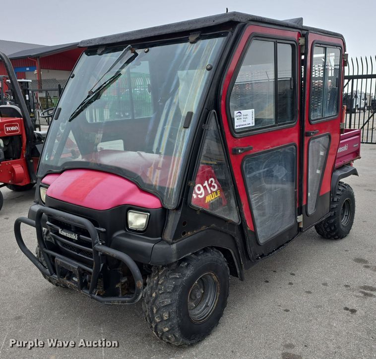 image for item DW3042 2007 Kawasaki 3010 Mule utility vehicle
