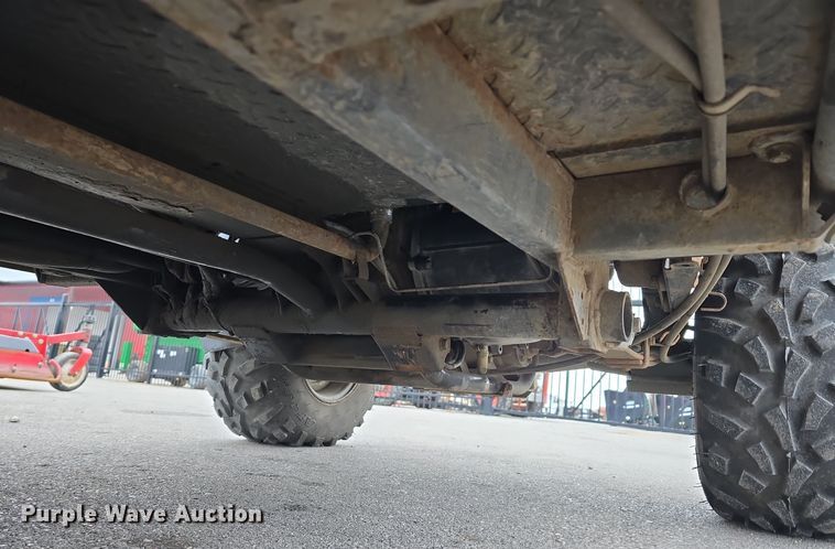 image for item DW3042 2007 Kawasaki 3010 Mule utility vehicle