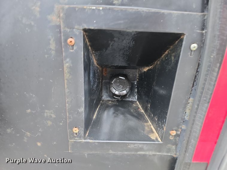 image for item DW3042 2007 Kawasaki 3010 Mule utility vehicle