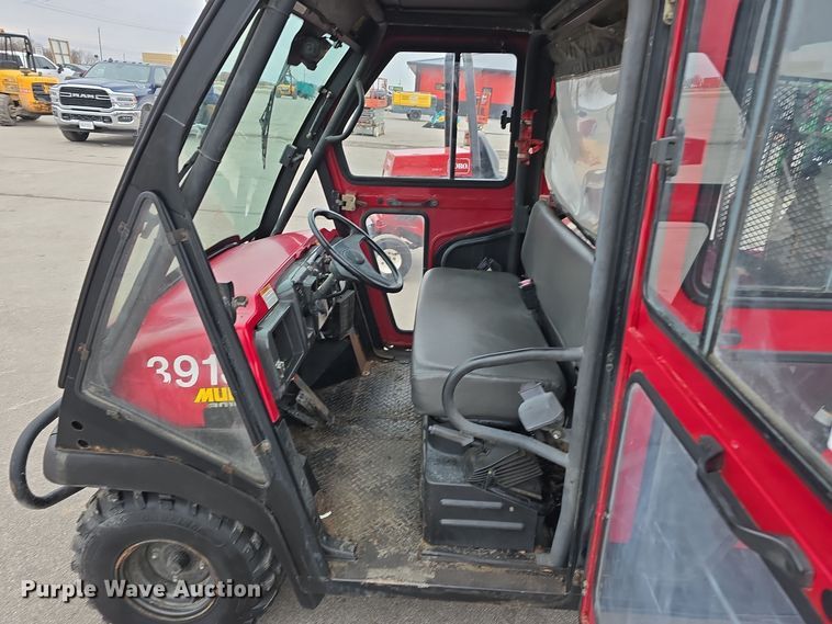 image for item DW3042 2007 Kawasaki 3010 Mule utility vehicle