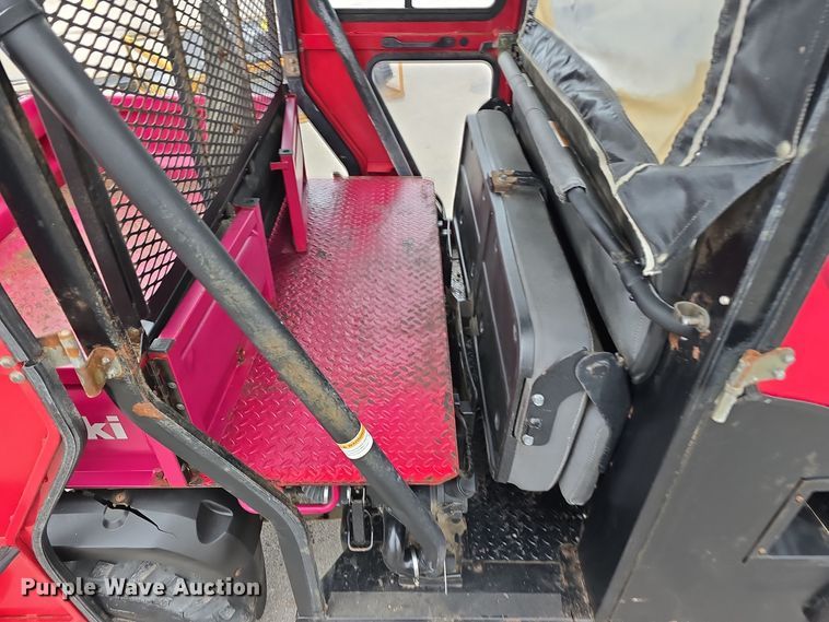 image for item DW3042 2007 Kawasaki 3010 Mule utility vehicle