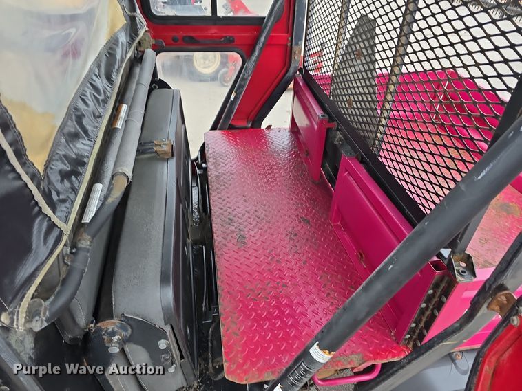 image for item DW3042 2007 Kawasaki 3010 Mule utility vehicle