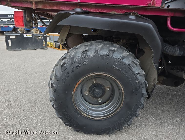 image for item DW3042 2007 Kawasaki 3010 Mule utility vehicle