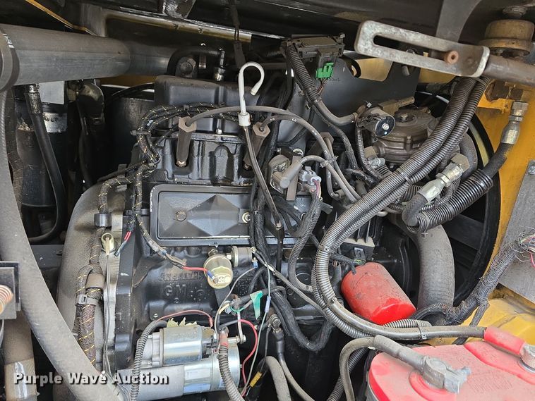 image for item DW3044 Landoll B40-IC forklift