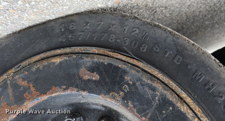 image for item DW3044 Landoll B40-IC forklift