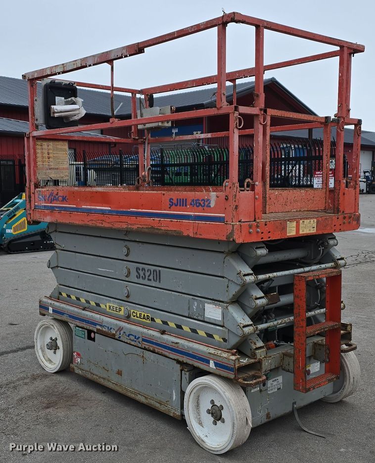 image for item DW3049 2008 Skyjack SJIII 4632 scissor lift