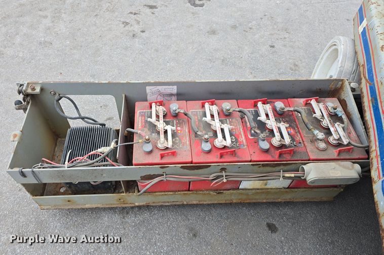 image for item DW3049 2008 Skyjack SJIII 4632 scissor lift