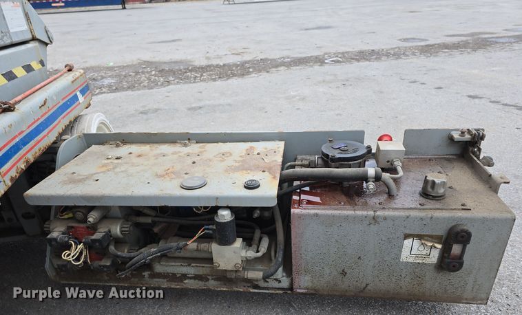 image for item DW3049 2008 Skyjack SJIII 4632 scissor lift