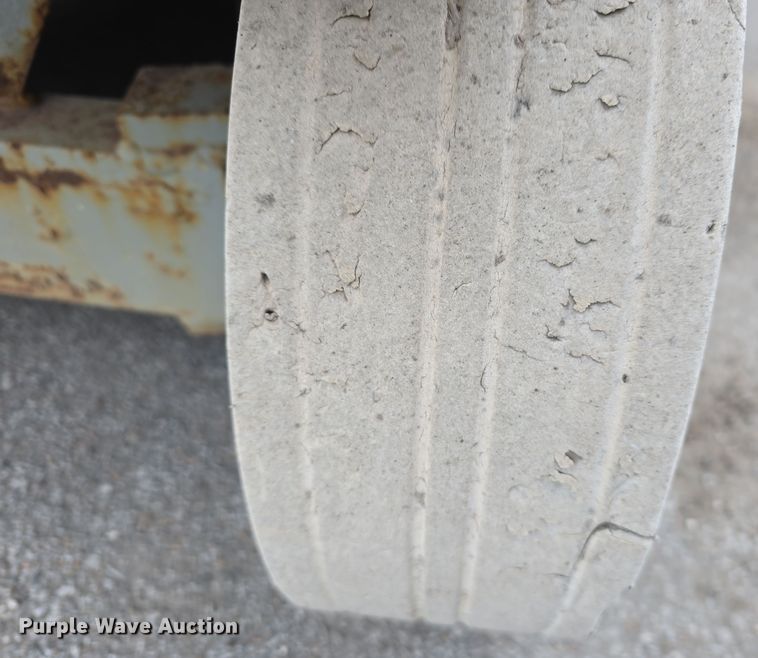 image for item DW3049 2008 Skyjack SJIII 4632 scissor lift