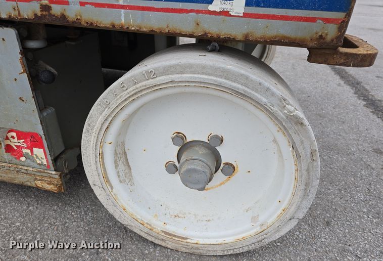 image for item DW3049 2008 Skyjack SJIII 4632 scissor lift