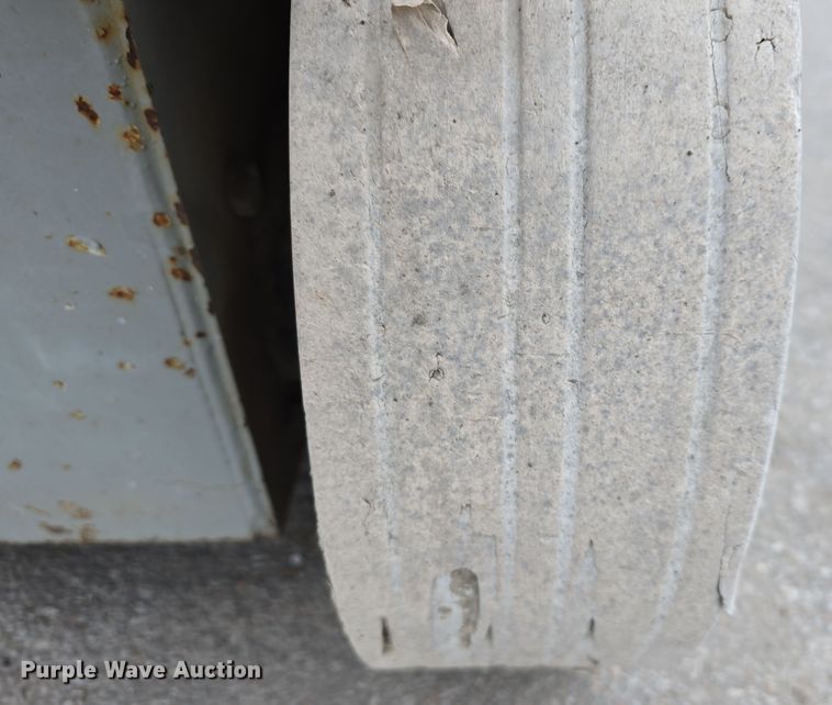 image for item DW3049 2008 Skyjack SJIII 4632 scissor lift