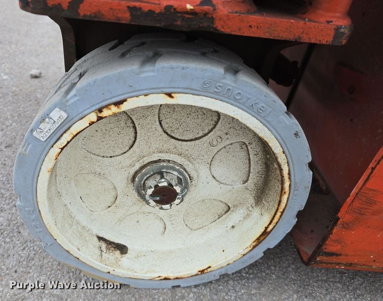 image for item DW3050 2015 Snorkel S3219E scissor lift