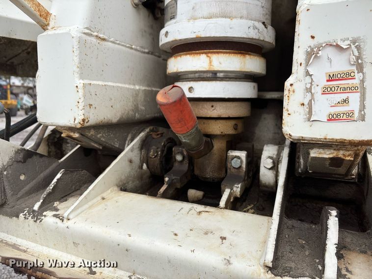 image for item EE0008 2007 Ranch Mfg end dump trailer