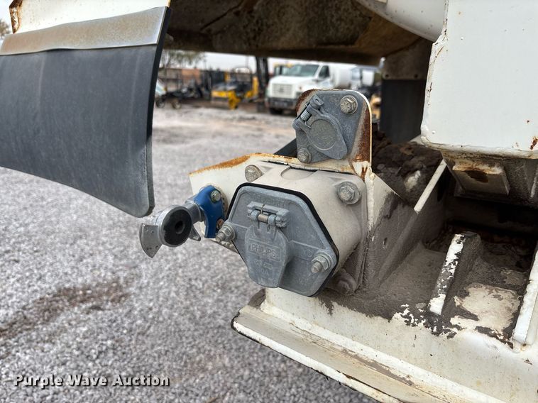 image for item EE0008 2007 Ranch Mfg end dump trailer