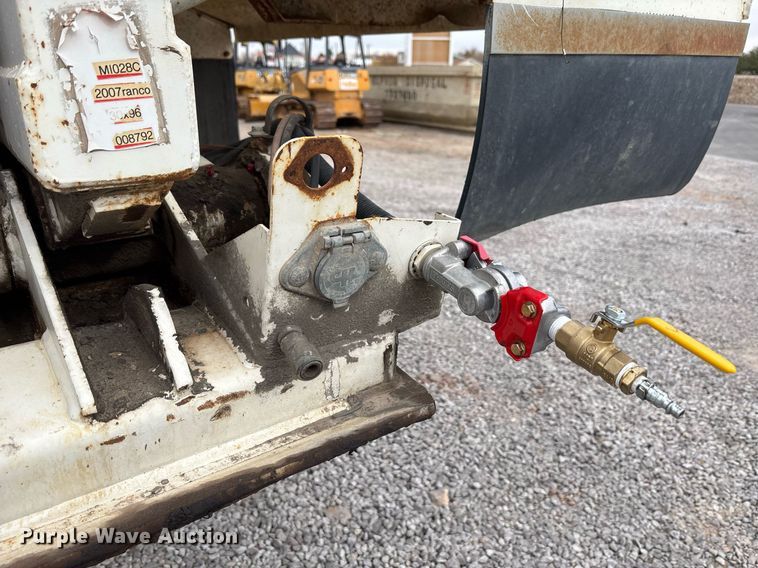 image for item EE0008 2007 Ranch Mfg end dump trailer