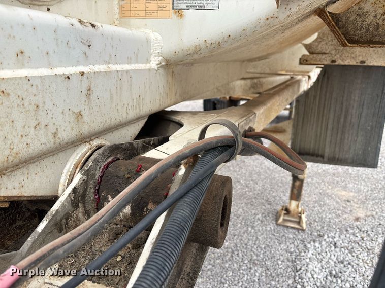 image for item EE0008 2007 Ranch Mfg end dump trailer