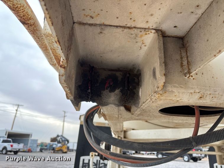 image for item EE0008 2007 Ranch Mfg end dump trailer