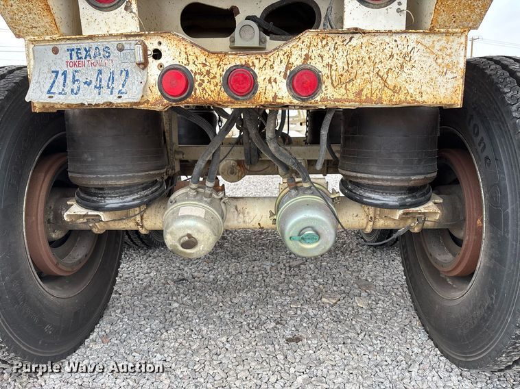 image for item EE0008 2007 Ranch Mfg end dump trailer