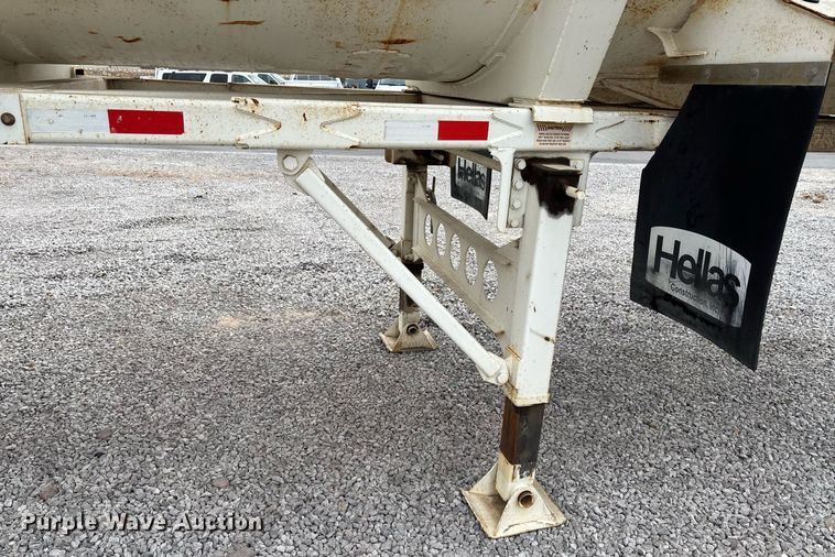 image for item EE0008 2007 Ranch Mfg end dump trailer